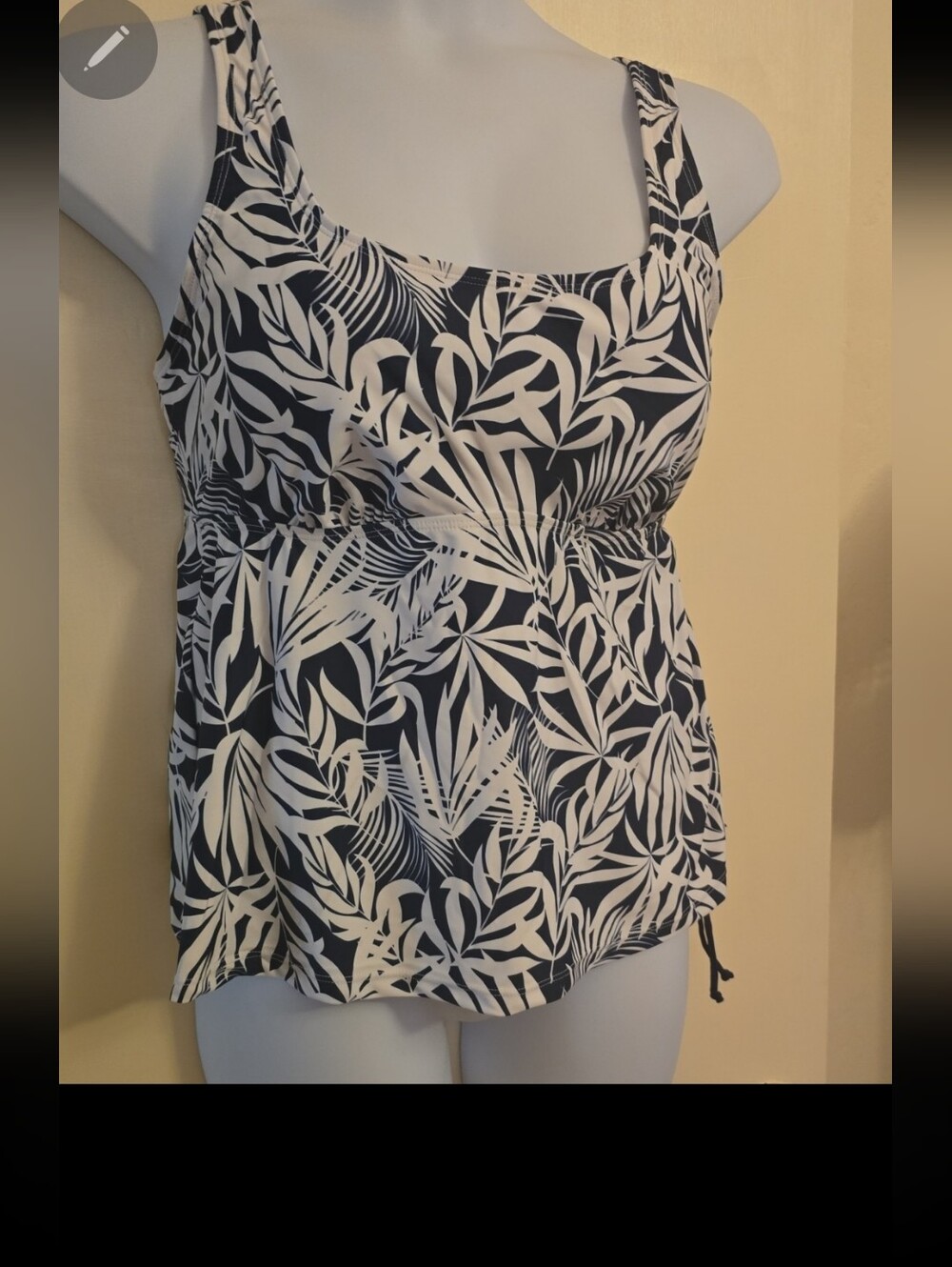 Navy & White Tropical Tankini Swim Top XL Built-In Cups Adjustable Straps - Picture 2 of 4